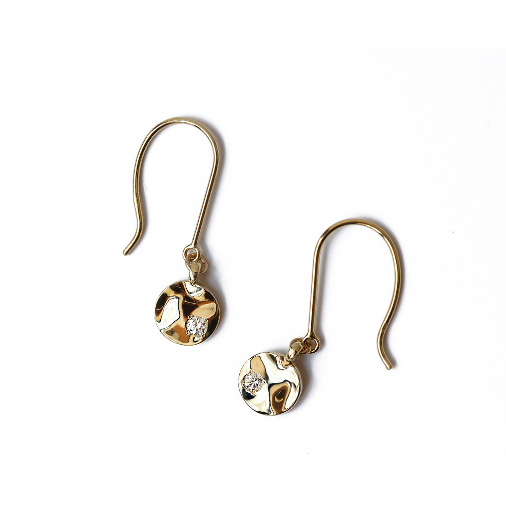 (10000621)K14マカリイピアスの表題