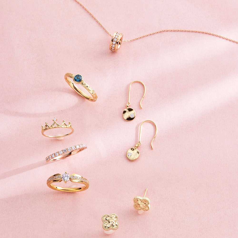 Amuletコレクション表題