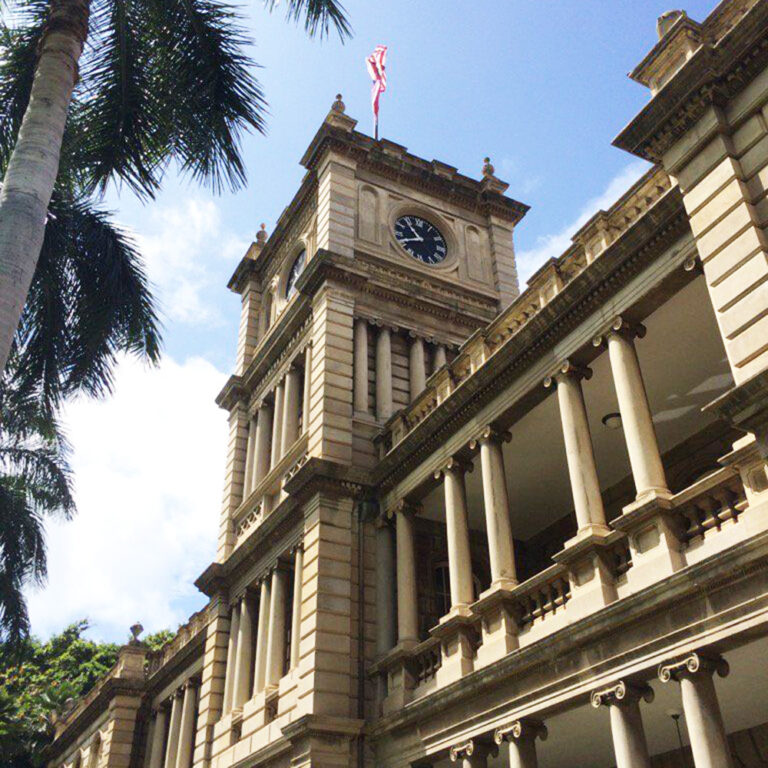 ハワイイオラニ宮殿の建物外観